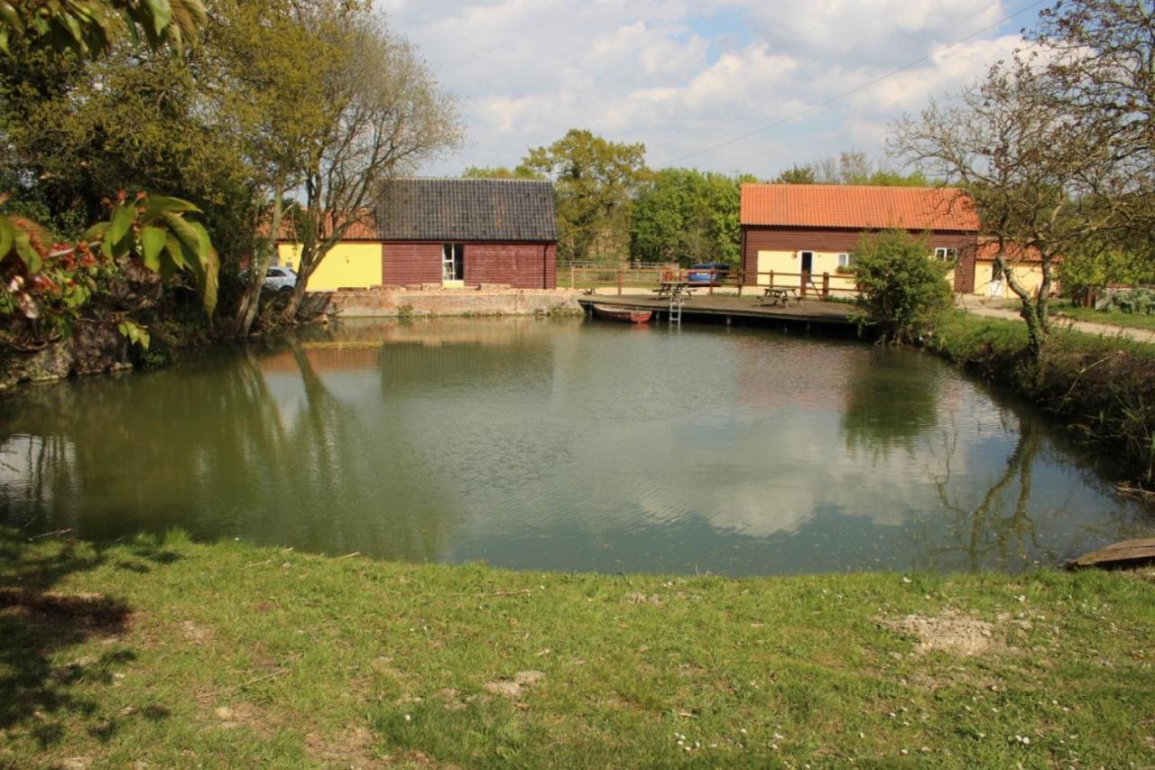 The Kestrel Shepherd Hut, Whitehouse Farm Stowmarket Esterno foto