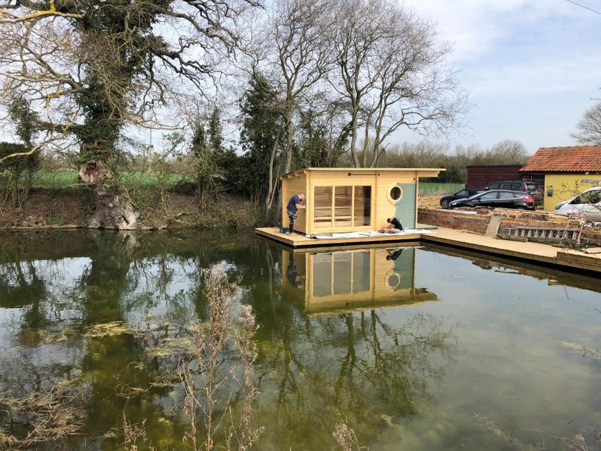 The Kestrel Shepherd Hut, Whitehouse Farm Stowmarket Esterno foto