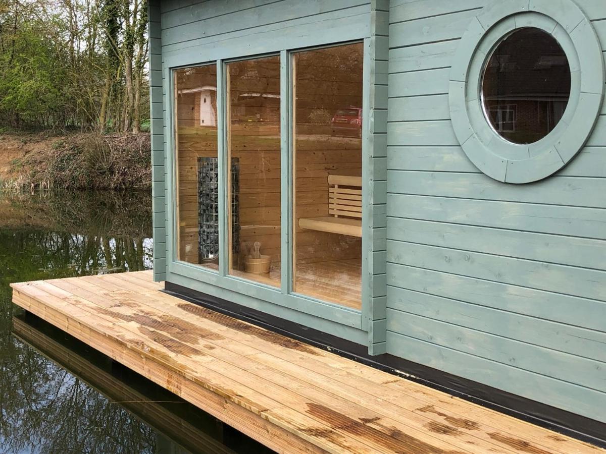 The Kestrel Shepherd Hut, Whitehouse Farm Stowmarket Esterno foto